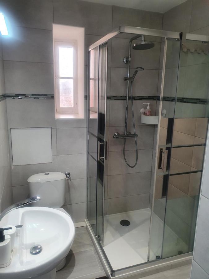 La Baieta Bed & Breakfast Moulinet  ภายนอก รูปภาพ